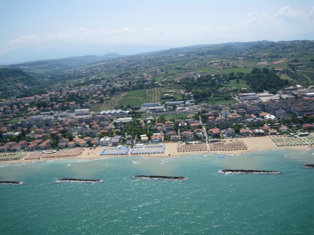Holiday Dreams Apartment Francavilla Al Mare Luaran gambar