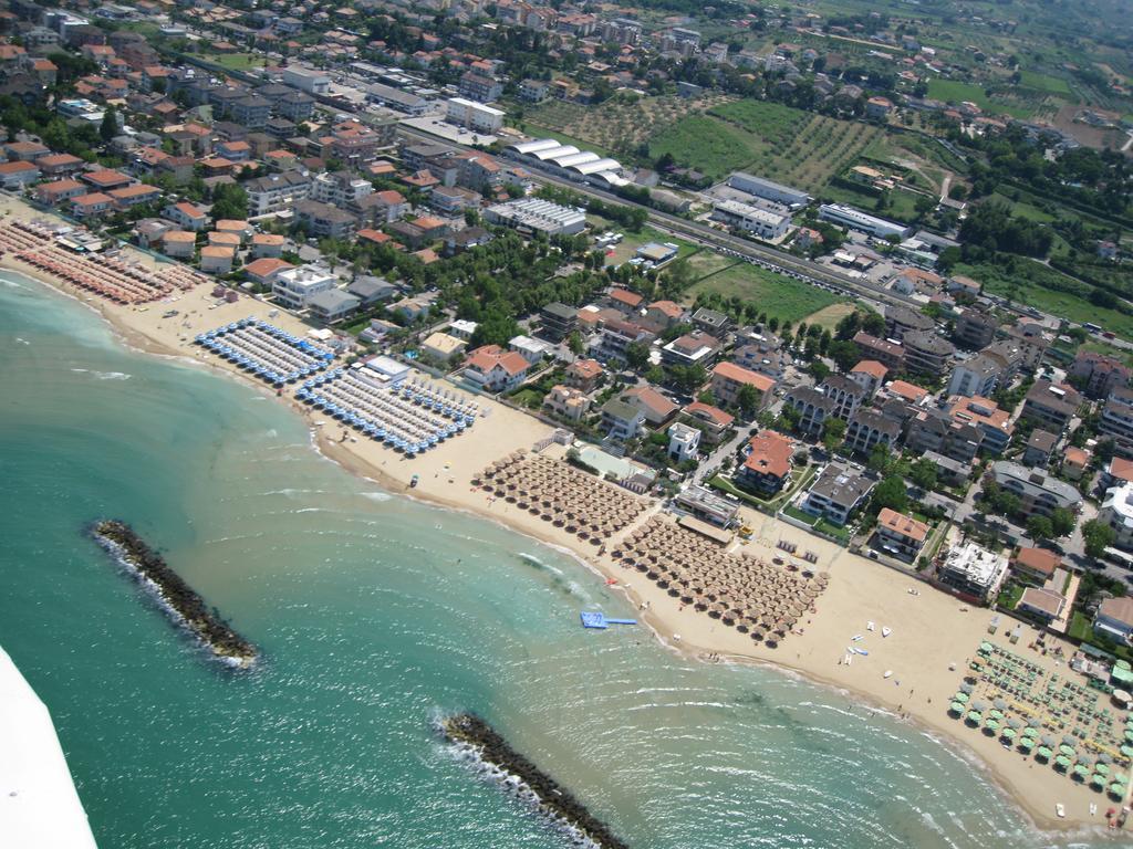 Holiday Dreams Apartment Francavilla Al Mare Luaran gambar