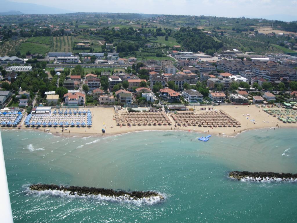 Holiday Dreams Apartment Francavilla Al Mare Luaran gambar
