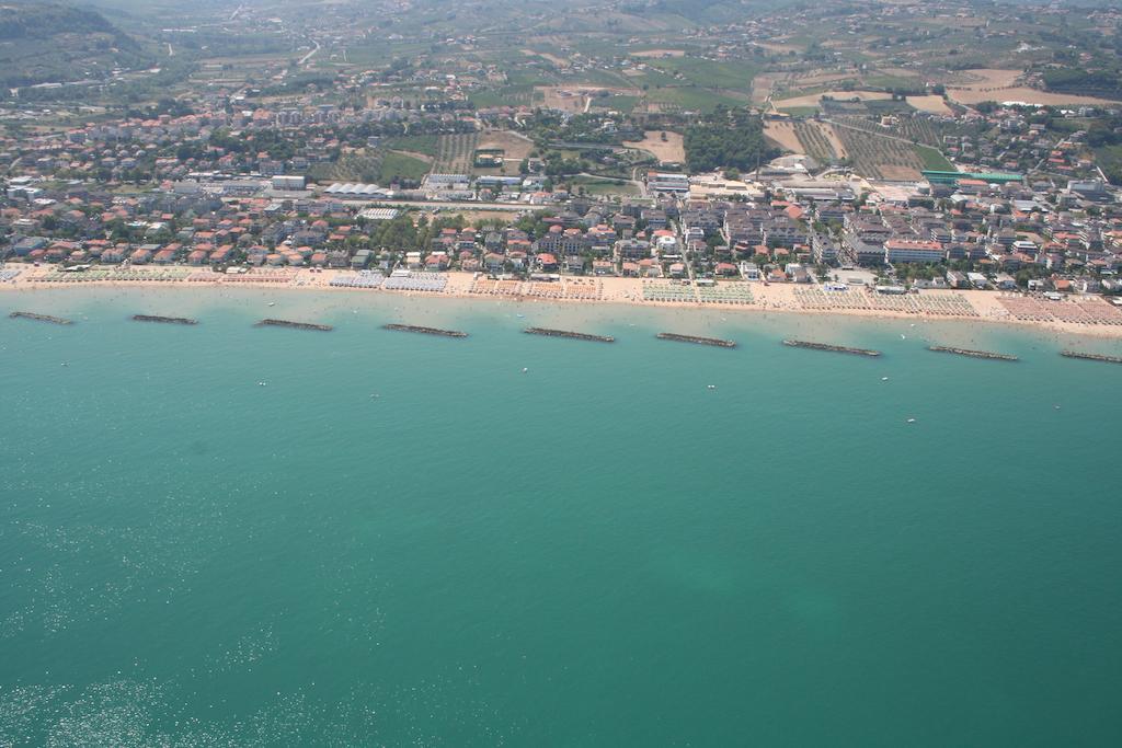 Holiday Dreams Apartment Francavilla Al Mare Luaran gambar